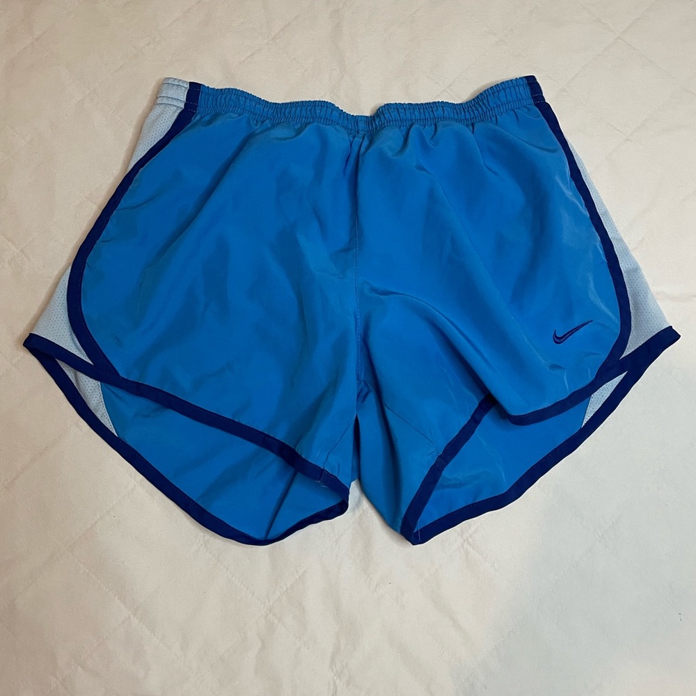 both; nike; small
